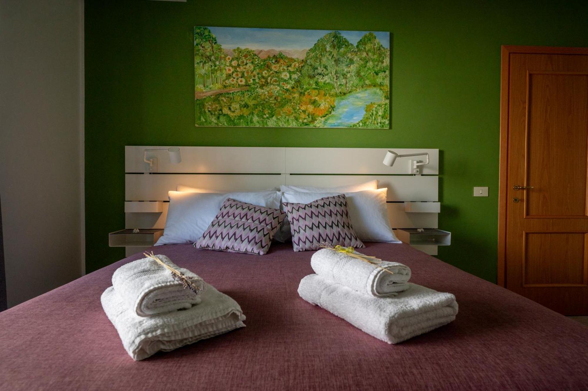 Renza House Chiaia Apartment เนเปิลส์ ภายนอก รูปภาพ